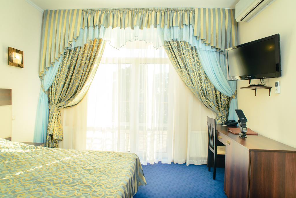 Petrovskyi Brovar Browary Zimmer foto