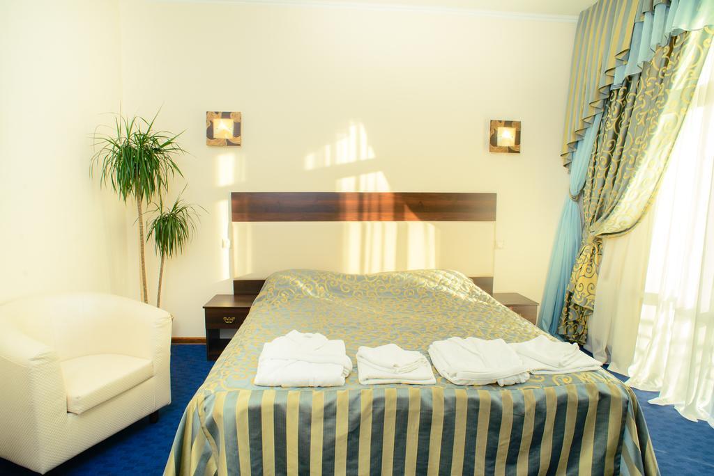 Petrovskyi Brovar Browary Zimmer foto
