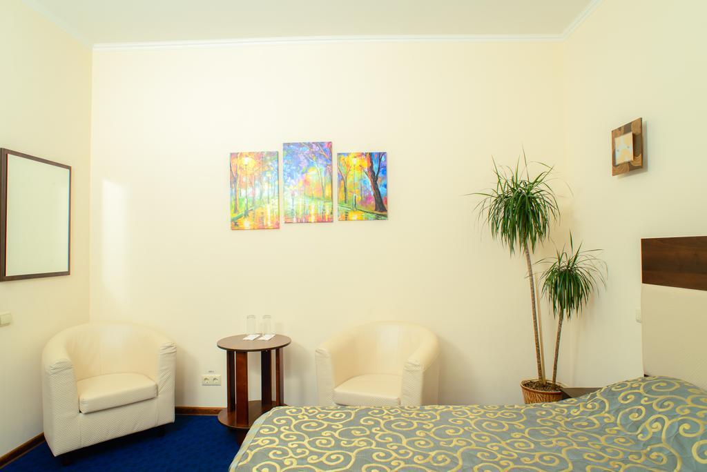 Petrovskyi Brovar Browary Zimmer foto