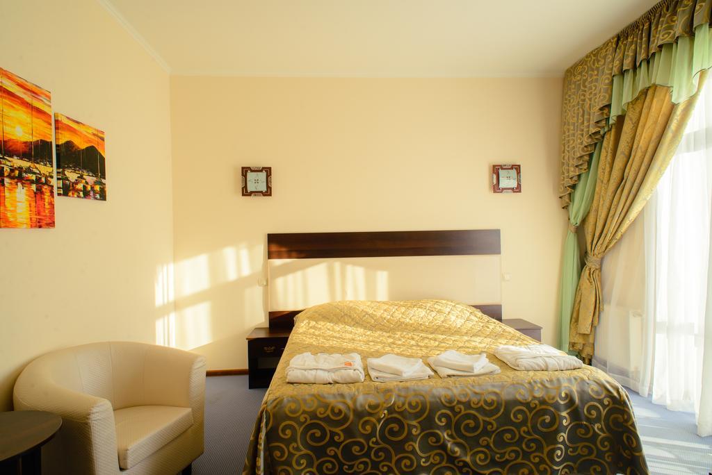 Petrovskyi Brovar Browary Zimmer foto