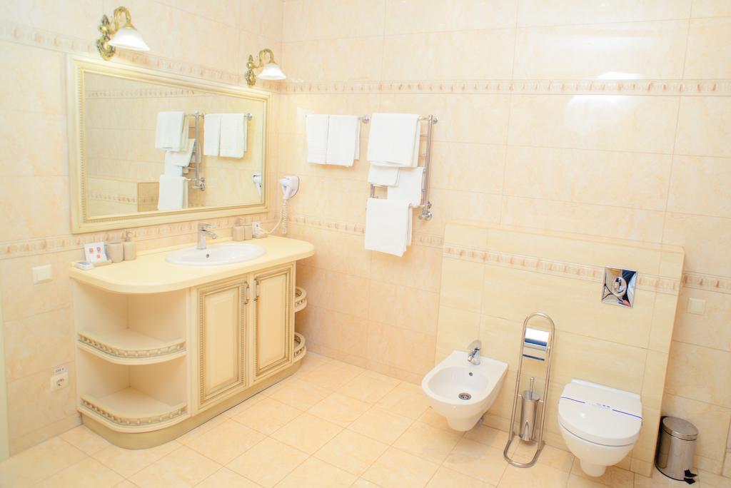 Petrovskyi Brovar Browary Zimmer foto